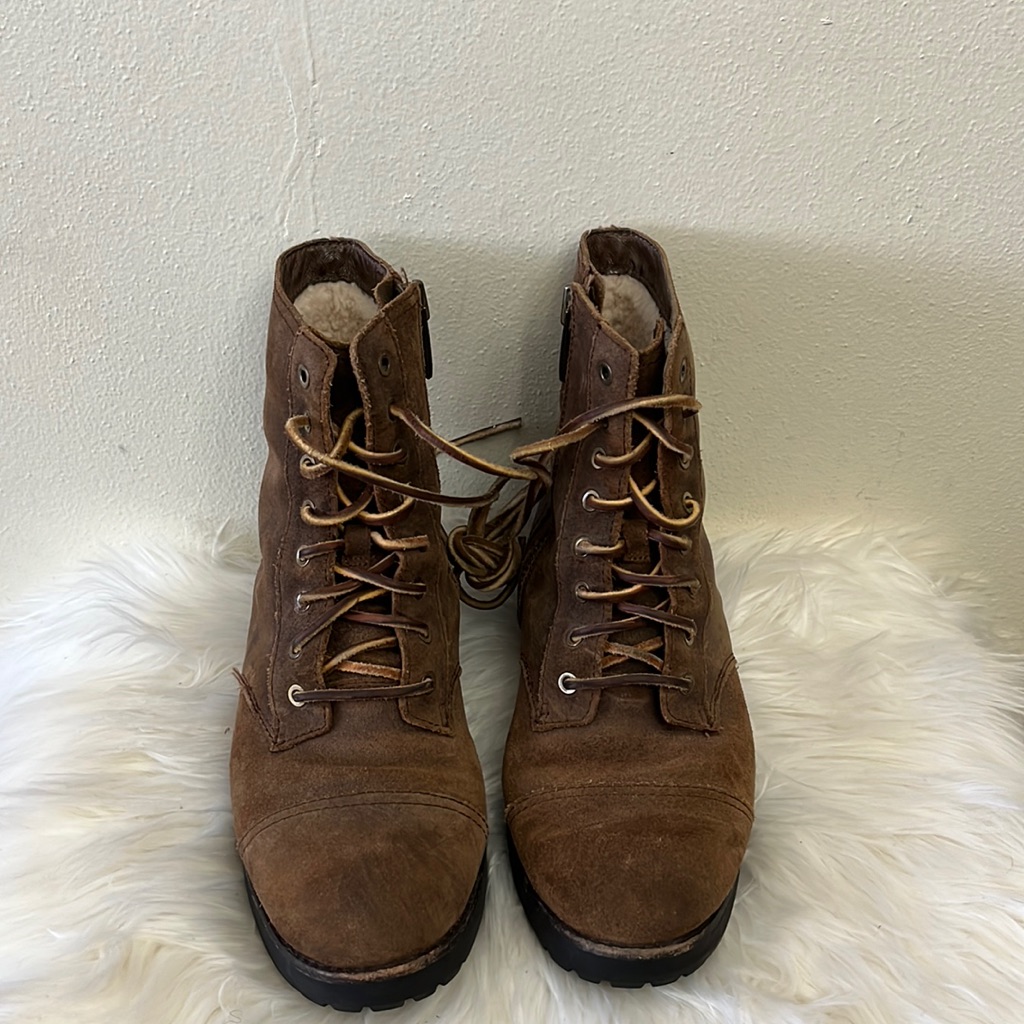 Ugg Womens Brown Leather Hiking Boots Lace Up Ankle Booties Size 7